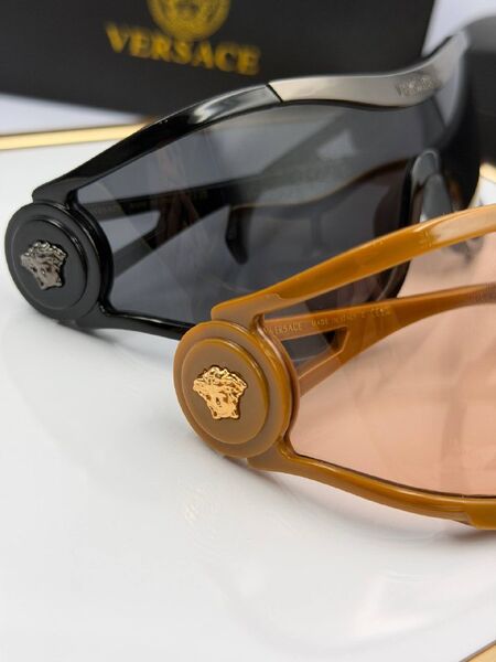 Солнцезащитные очки Versace женский x1053706-1-2