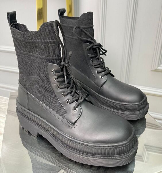 Ботинки Christian Dior женский кожа черный 126569