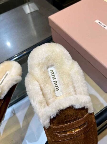 Женские меховые тапочки Miu Miu женский замша t4111605-1-2