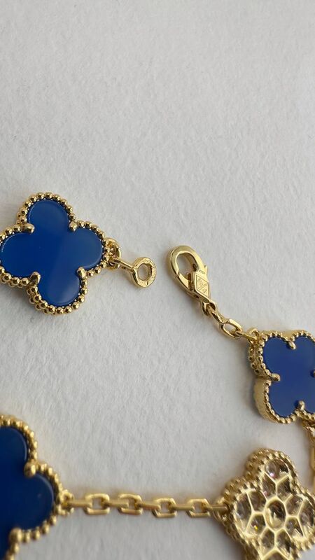 Браслет и колье-чокер Van Cleef & Arpels Vintage Alhambra