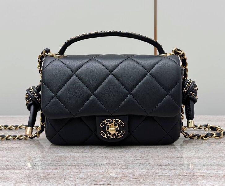 Сумка Chanel женский кожа черный 181622