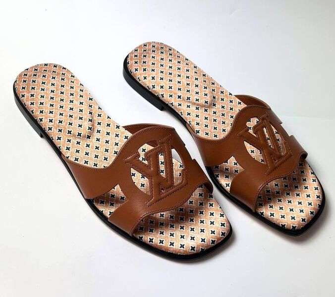 Шлепки Louis Vuitton женский кожа 154116