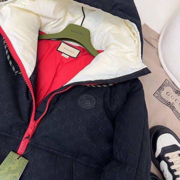Пуховик Gucci женский черный 124546-4