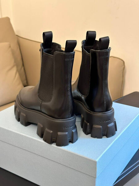 Ботинки Prada женский кожа черный 127187-4