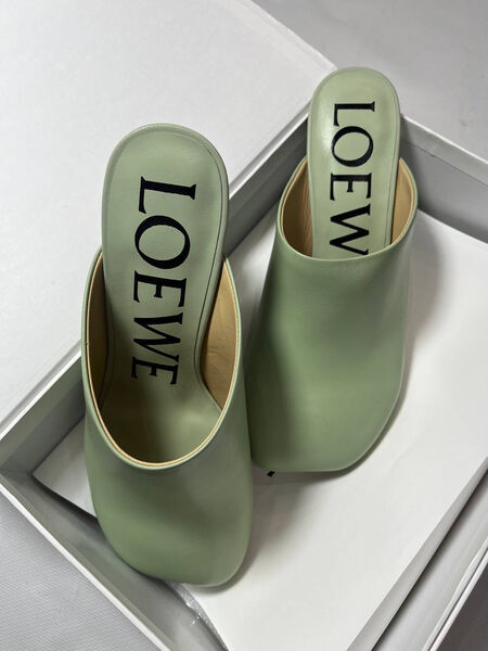 Мюли шлепки Loewe женский кожа болотный 149582-2