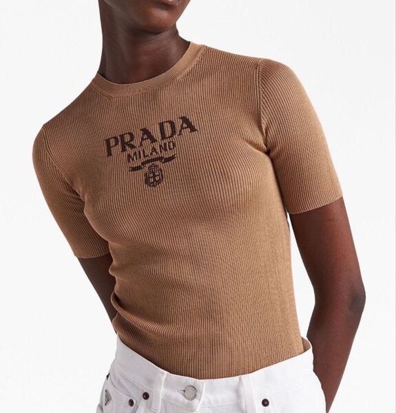 Футболка Prada женский бежевый 123364