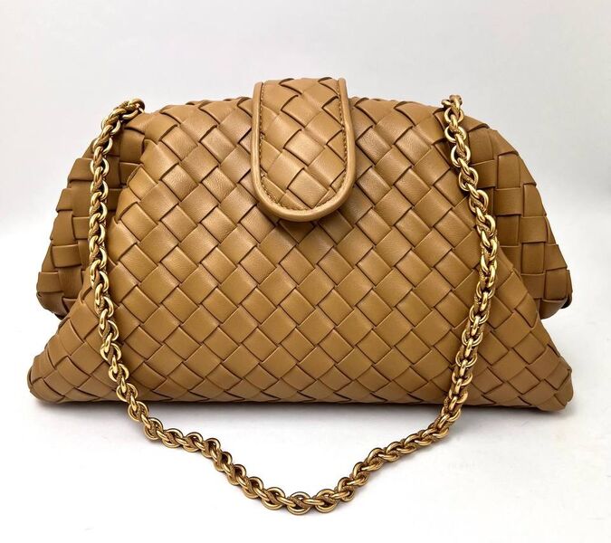 Сумка Bottega Veneta женский кожа бежевый 180850