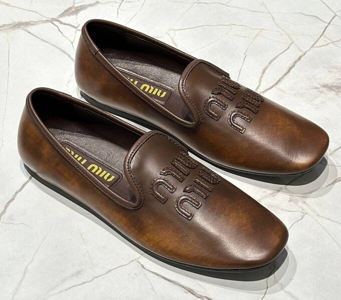Лоферы Miu Miu женский кожа 152586