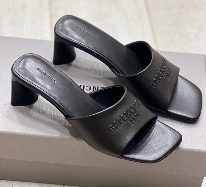 Шлепки Balenciaga женский кожа черный 150831