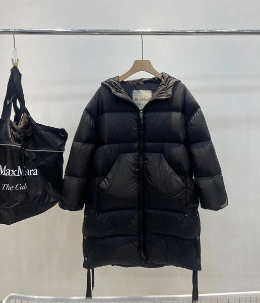 Пуховик Max Mara женский черный 167462-3