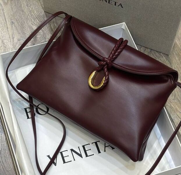 Сумка Bottega Veneta женский кожа бордовый 176261
