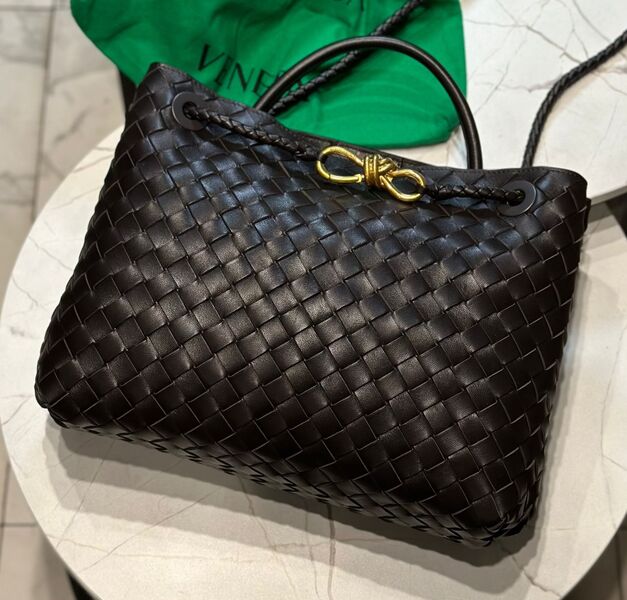 Сумка Bottega Veneta Medium Andiamo женский кожа синий 142013