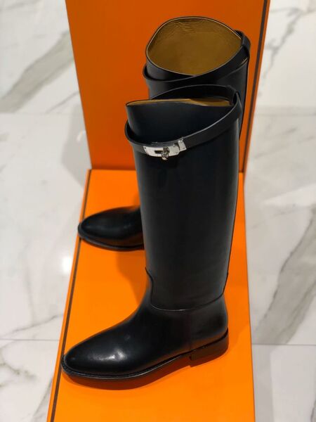 Сапоги Hermès женский кожа черный 67412-6