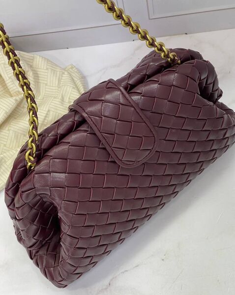 Сумка Bottega Veneta женский кожа бордовый 159127