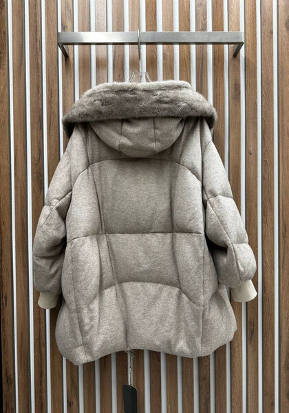Куртка Loro Piana женский бежевый 129938-3
