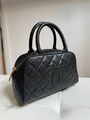 Сумка Chanel женский кожа черный 154953-2