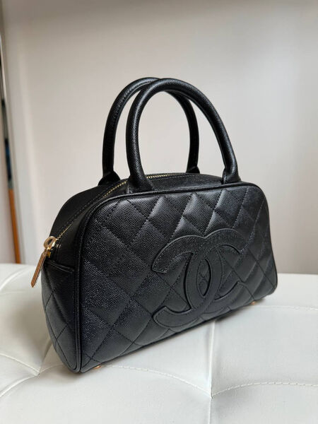 Сумка Chanel женский кожа черный 154953-2