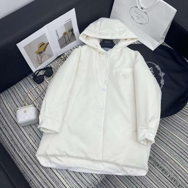 Пуховик Prada женский белый 123833-3