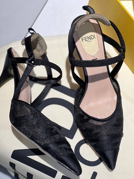 Туфли Fendi женский сатин черный 112209-2