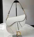 Сумка Christian Dior Saddle женский кожа белый 168513-1