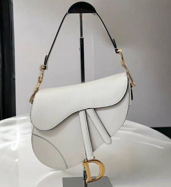 Сумка Christian Dior Saddle женский кожа белый 168513