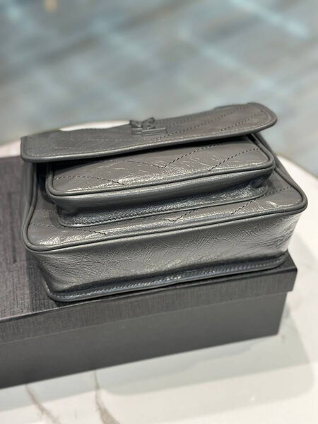Сумка Saint Laurent Niki Small женский кожа графитовый 160382-5