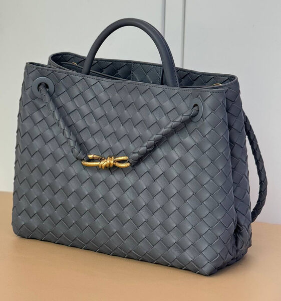 Сумка Bottega Veneta женский кожа черный 198472