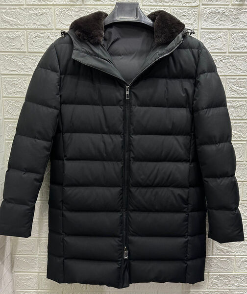 Мужской пуховик Loro Piana мужской черный 107507