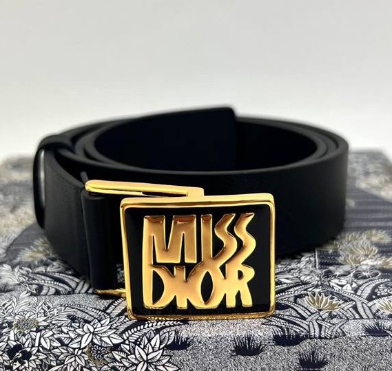 Женский ремень Christian Dior женский кожа черный 167136