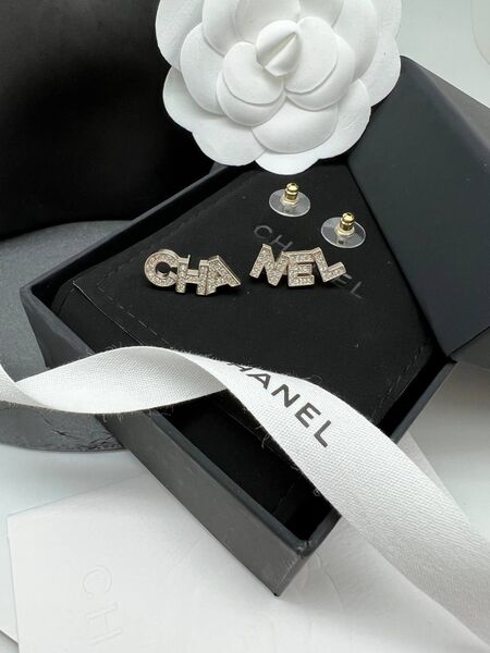 Серьги Chanel золотой 175396