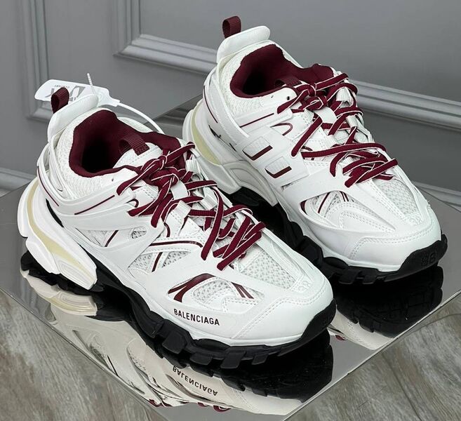 Кроссовки Balenciaga женский кожа белый 147126