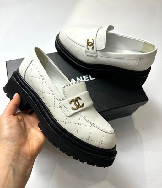 Лоферы Chanel женский кожа белый 123857-2