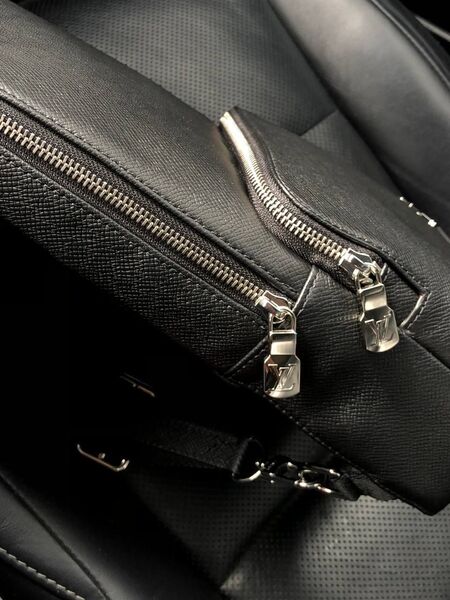 Мужская сумка слинг Louis Vuitton мужской кожа черный 95747-4