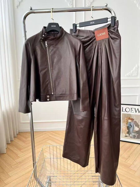 Брюки Loewe женский кожа 197726-2