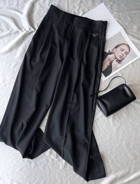 Брюки Prada женский черный 133073