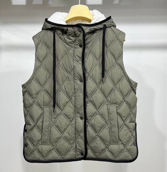 Жилет Brunello Cucinelli женский болотный 95449
