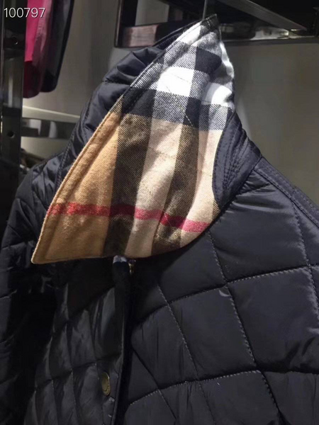 Куртка Burberry женский нейлон черный 37762-2