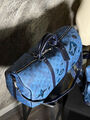 Дорожная сумка Louis Vuitton мужской кожа синий 121333-6