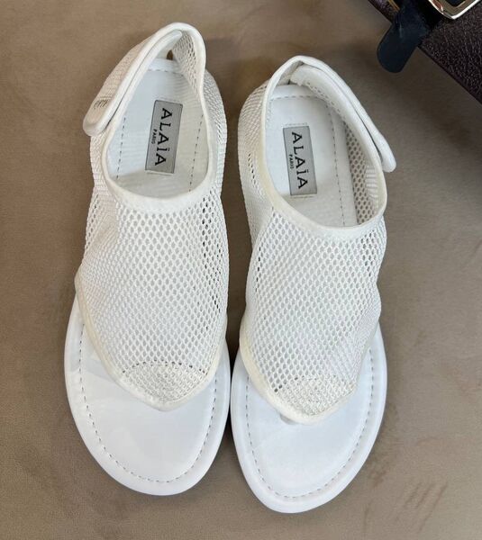 Сандалии Alaïa женский сетка белый 192705