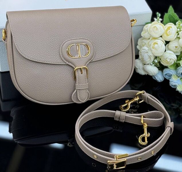 Сумка Christian Dior Bobby женский кожа бежевый 142000