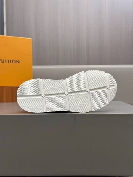 Мужские кроссовки Louis Vuitton Classic мужской кожа белый v5046777-1-4