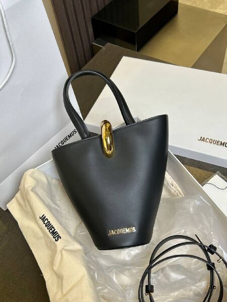 Сумка Jacquemus женский кожа черный m9046629-1-4