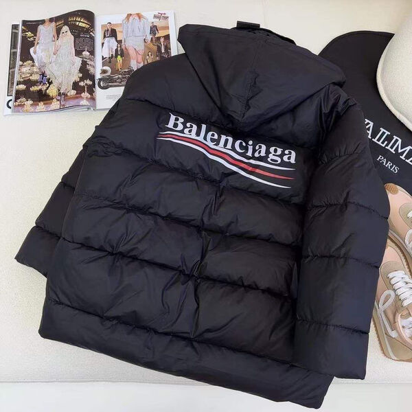 Пуховик Balenciaga женский черный 124554-2