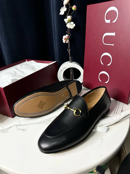 Лоферы Gucci женский кожа черный 99933-10