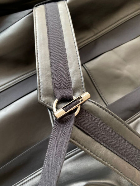 Плащ Hermès женский кожа черный 174231-5