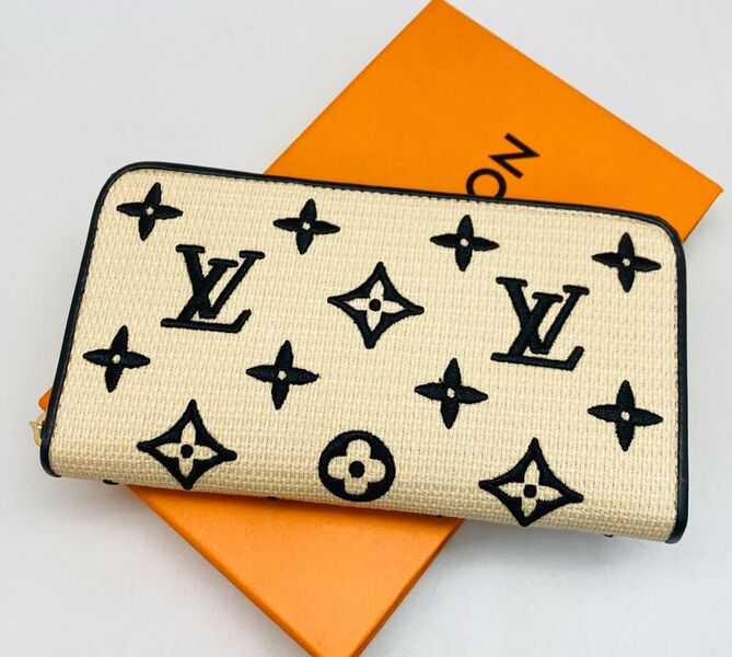 Кошелек Louis Vuitton женский кожа бежевый 138710