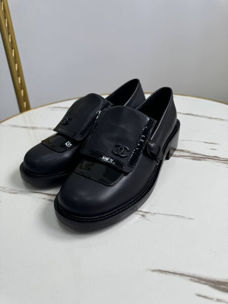 Лоферы Chanel женский кожа черный 161360-3