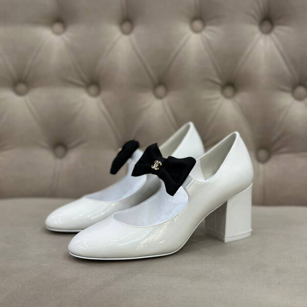 Туфли Chanel женский кожа белый 135460-2