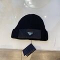 Шапка Prada женский черный j2134009-1-4