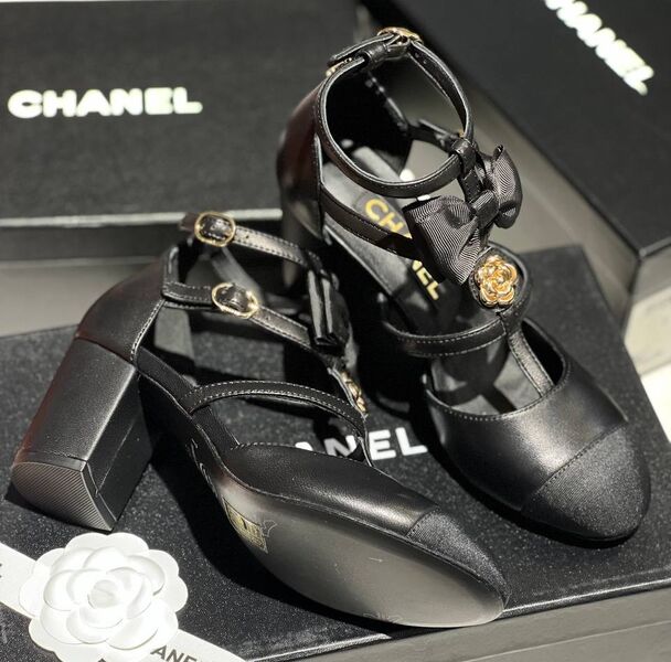 Туфли Chanel женский кожа черный 149141